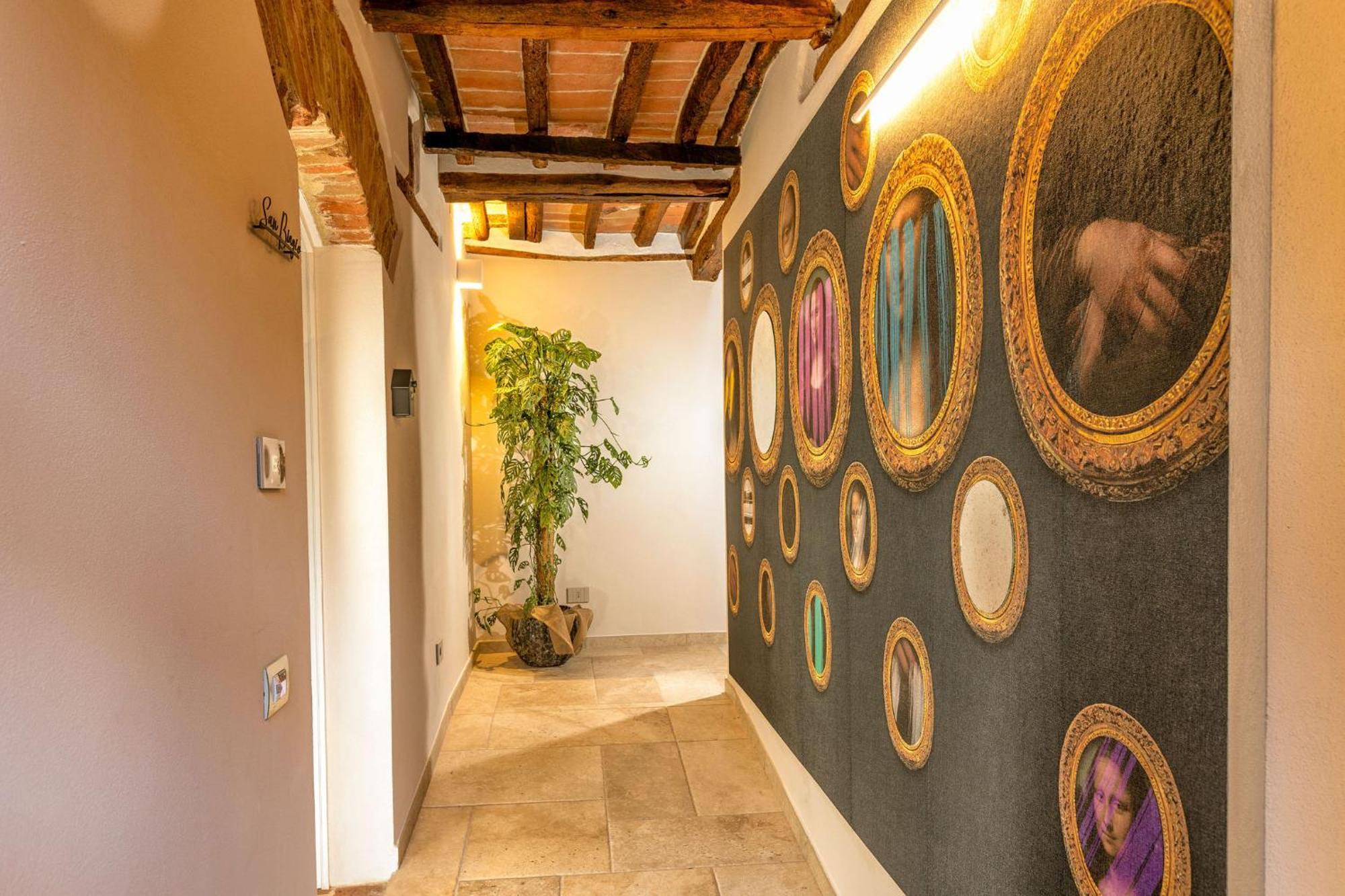 Palazzo Falcinelli Luxury Room In Montepulciano Center With Air Conditioning And Elevator Zewnętrze zdjęcie
