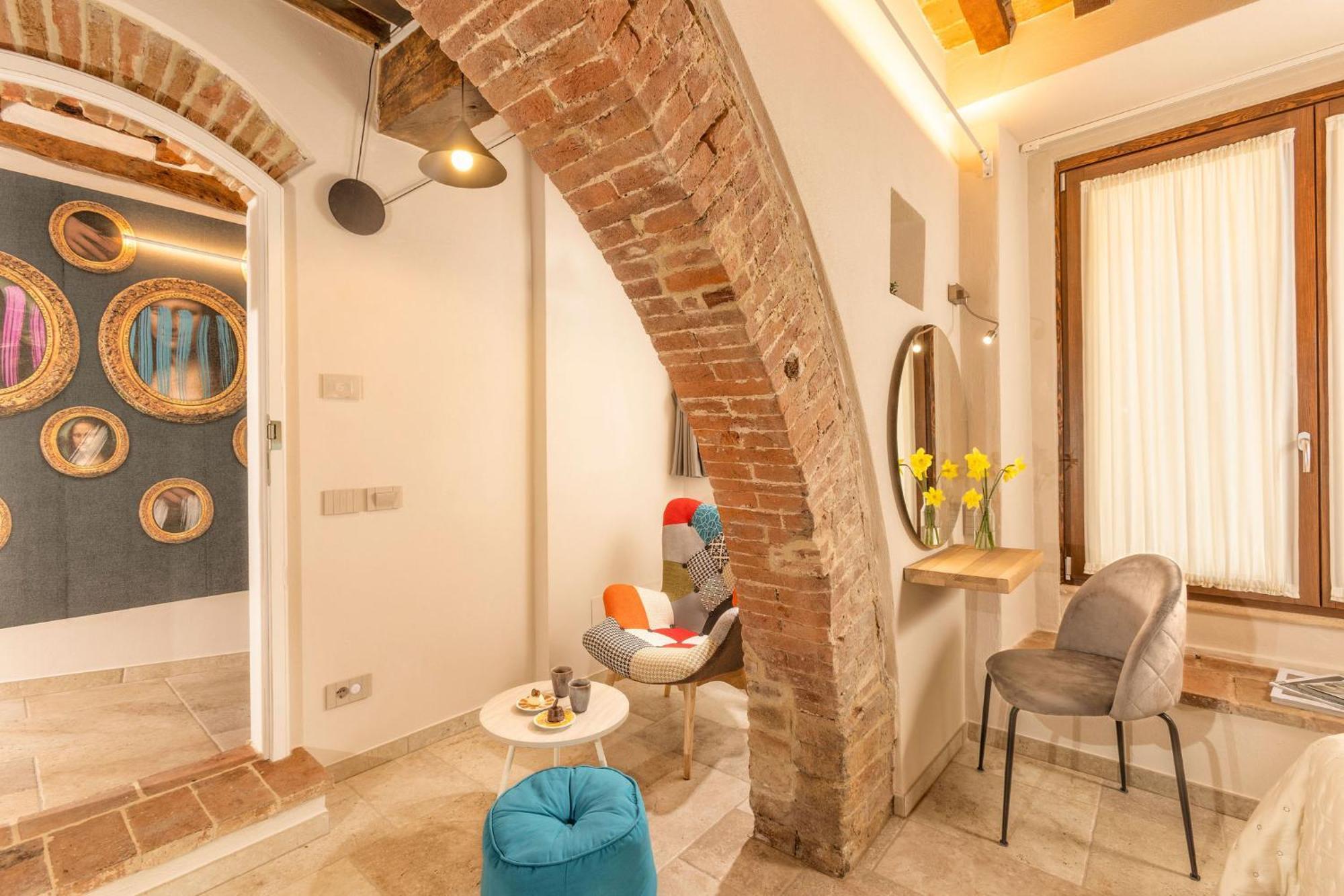 Palazzo Falcinelli Luxury Room In Montepulciano Center With Air Conditioning And Elevator Zewnętrze zdjęcie